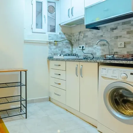 Apartment Centrally Located Flat With Balcony In Beyoglu *